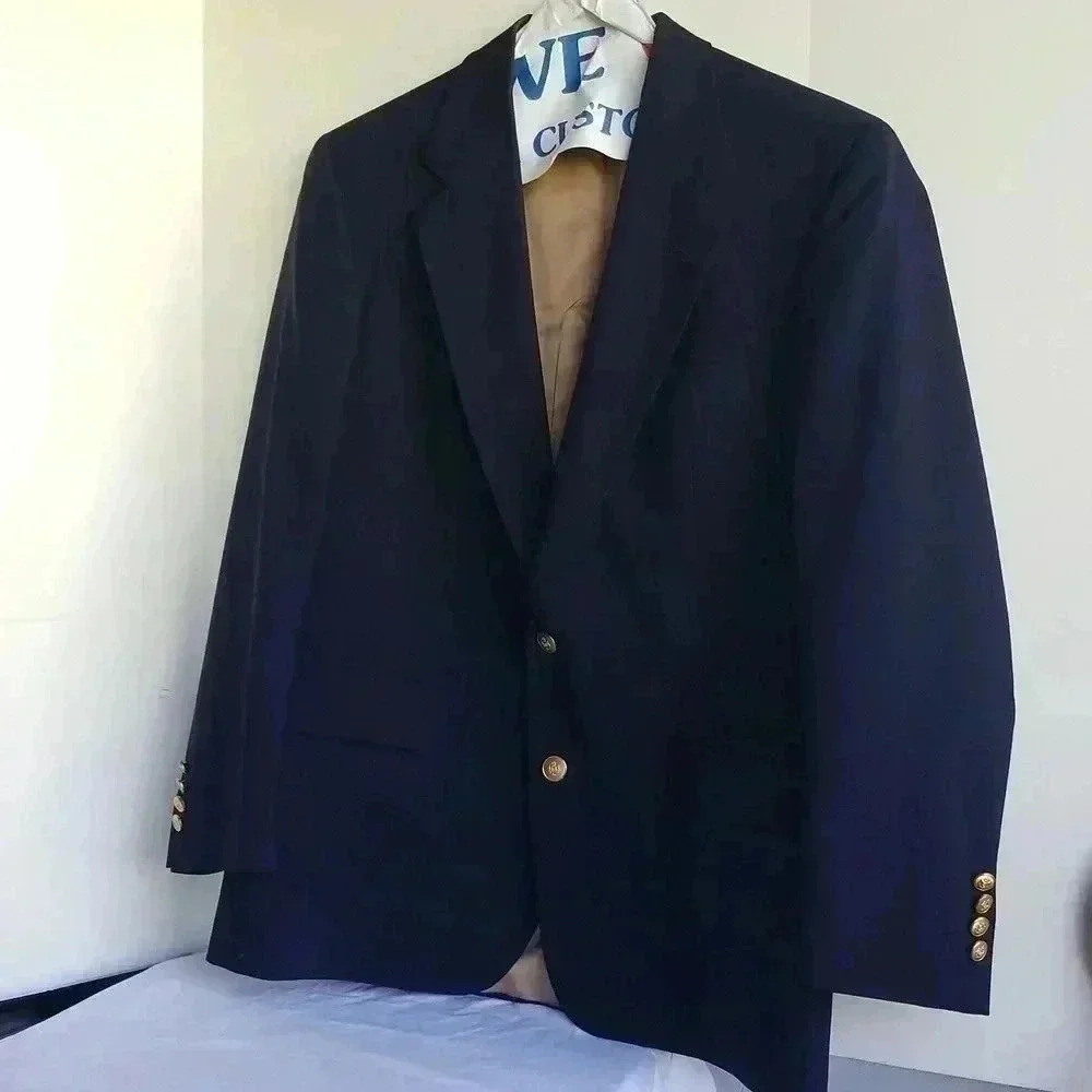 Turnbury 100% Wool Classic Navy Gold tone button Blazer